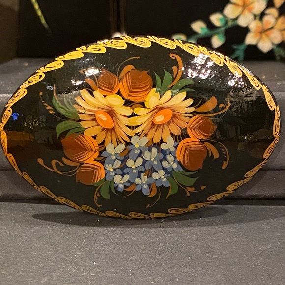 Vintage Jewelry - Russian Signed Hand-Painted Floral Brooch